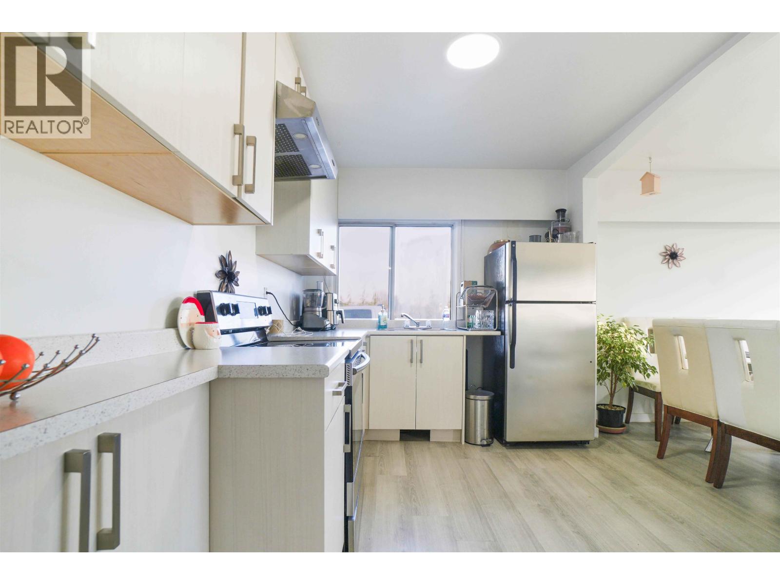 10641 LADNER TRUNK Road, Delta