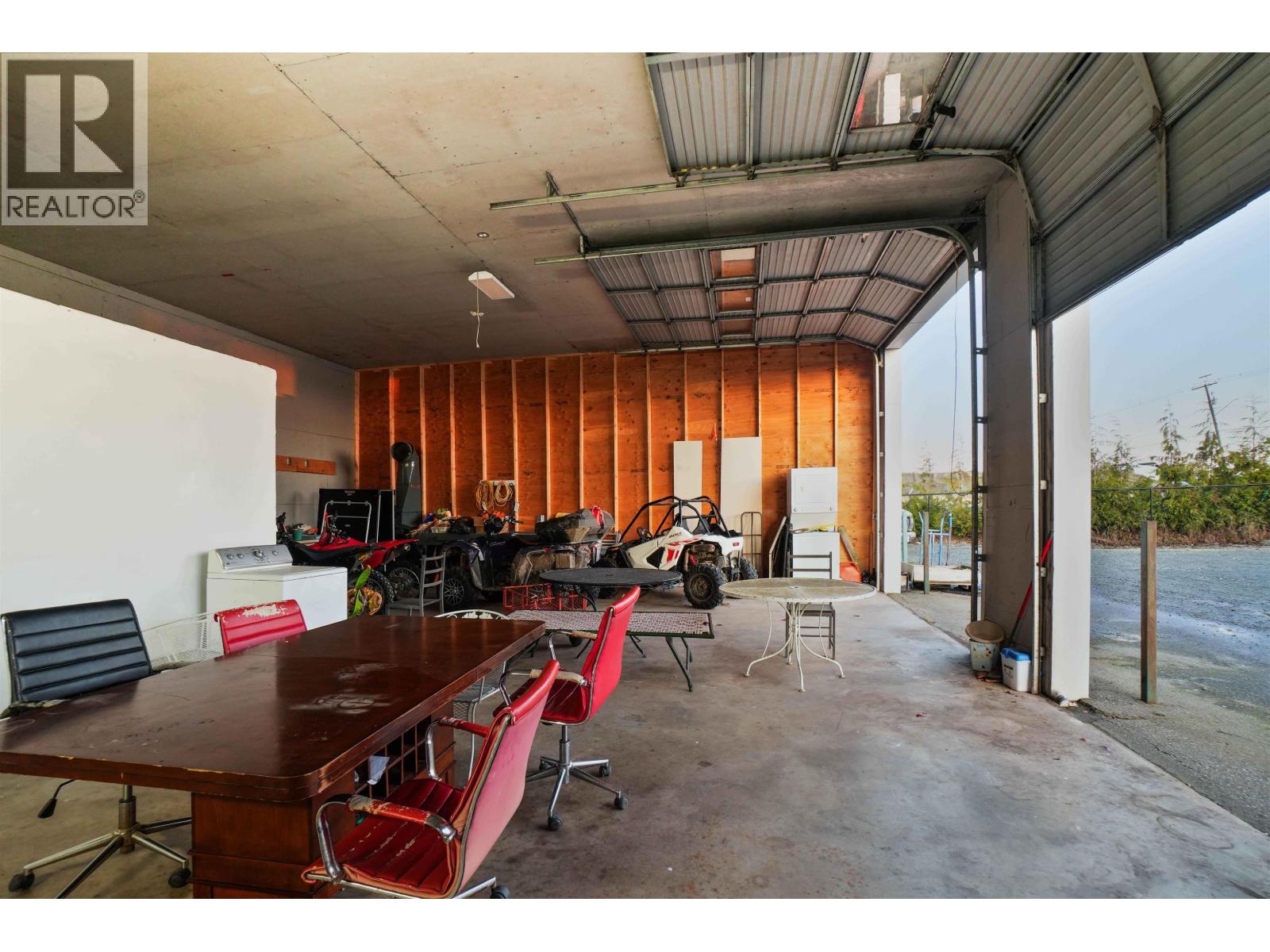 10641 LADNER TRUNK Road, Delta