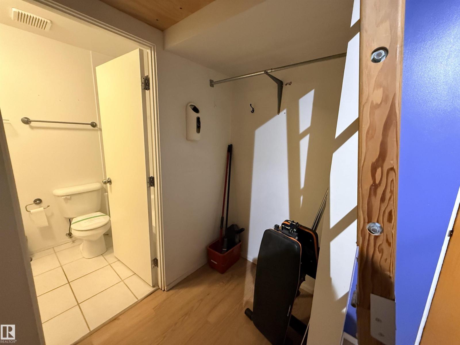 #310 10355 105 ST NW - Photo 4 of 27, Edmonton, Alberta