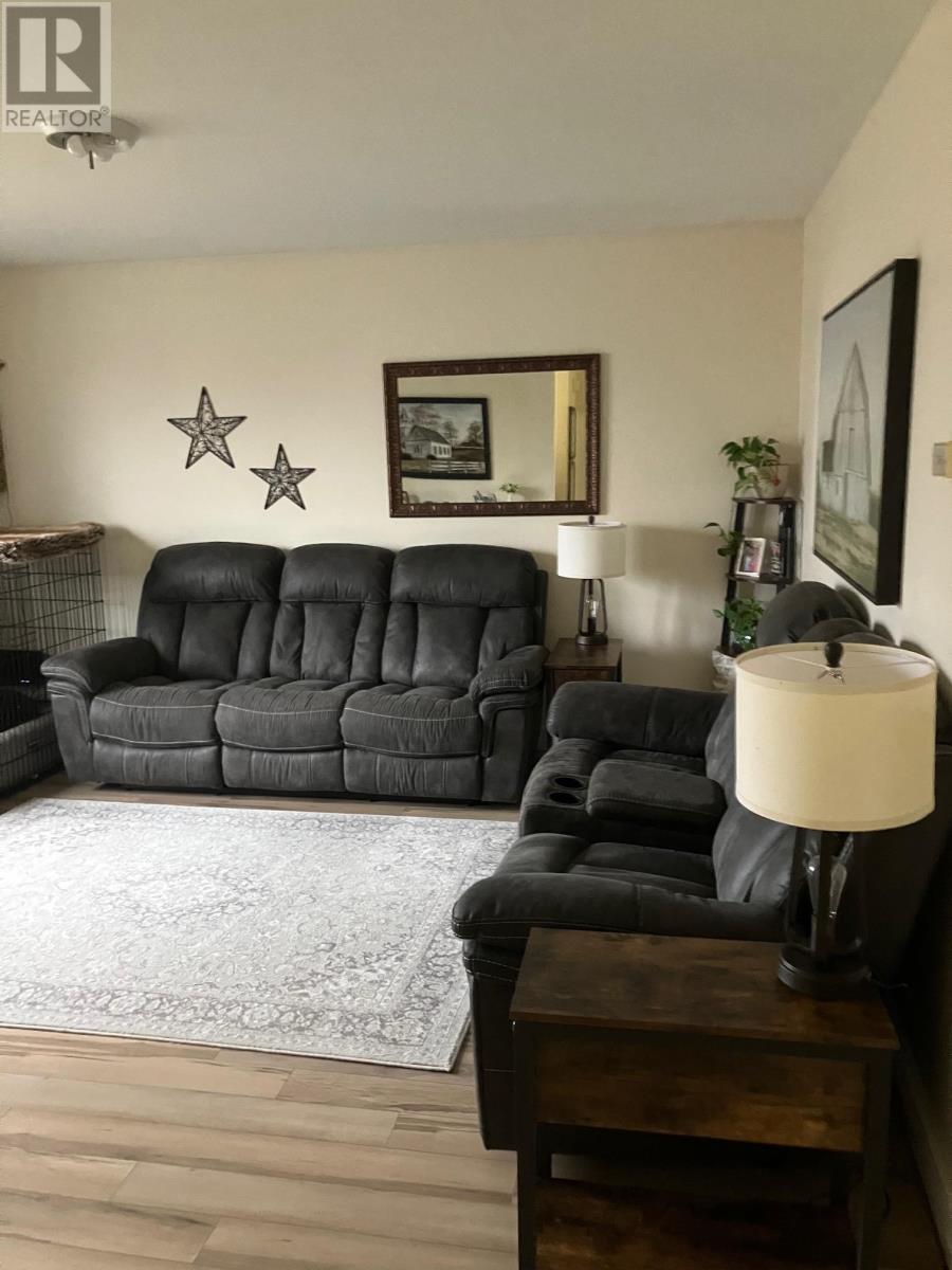 366 ST. PETERS ROAD - 18