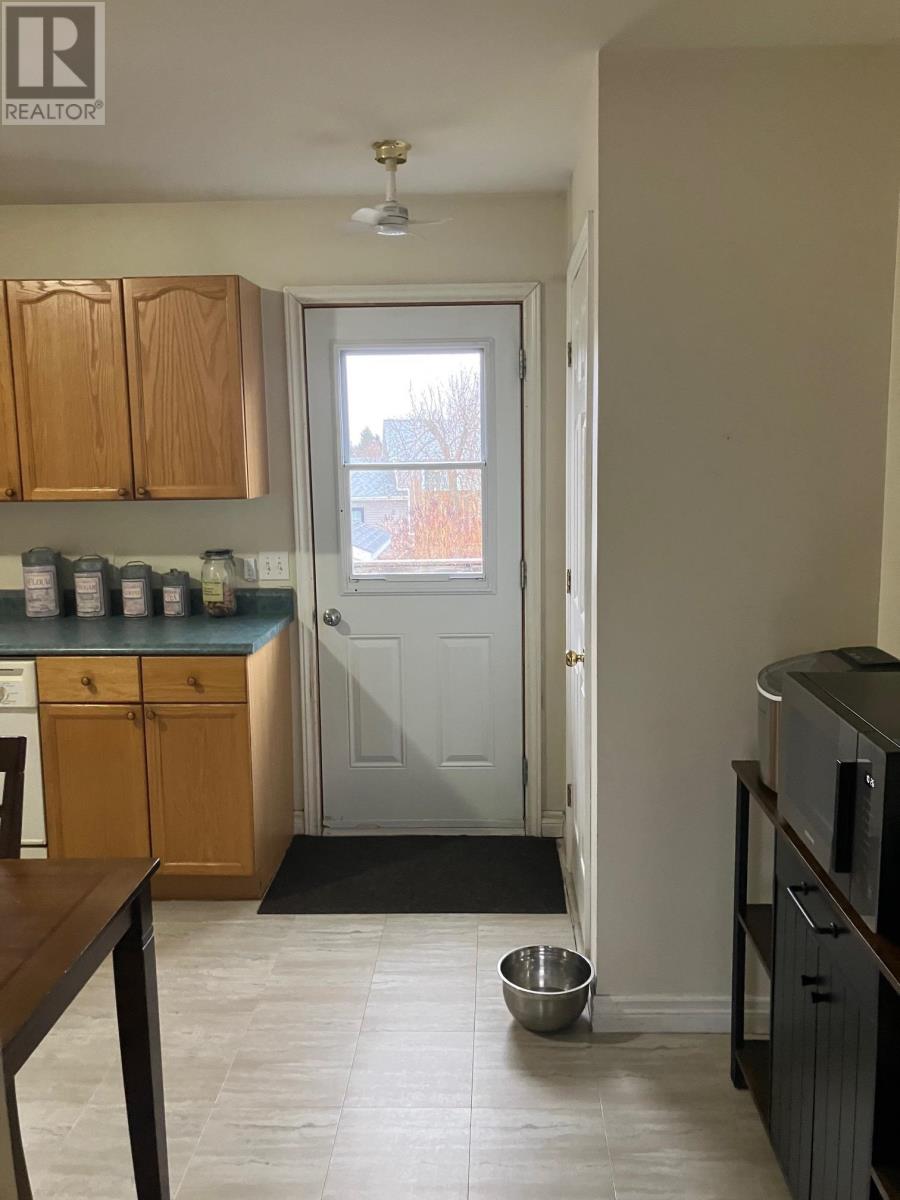 366 ST. PETERS ROAD - 5