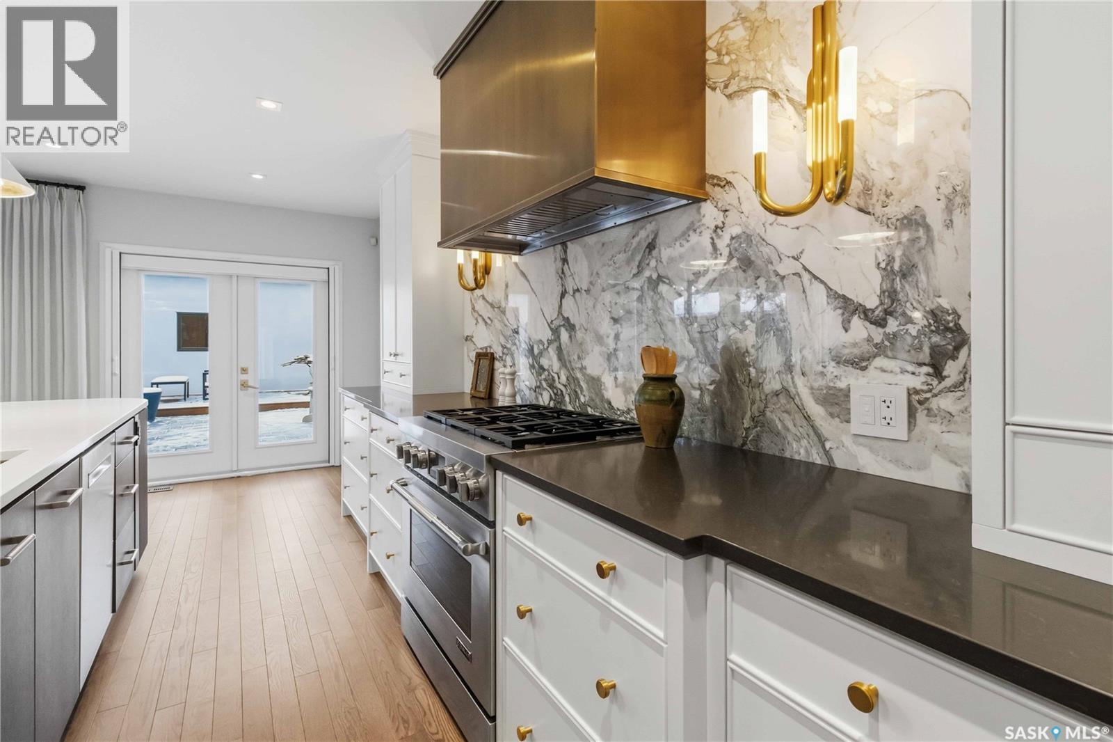 1134 Spadina CRESCENT E - Photo 5 of 50, Saskatoon, Saskatchewan