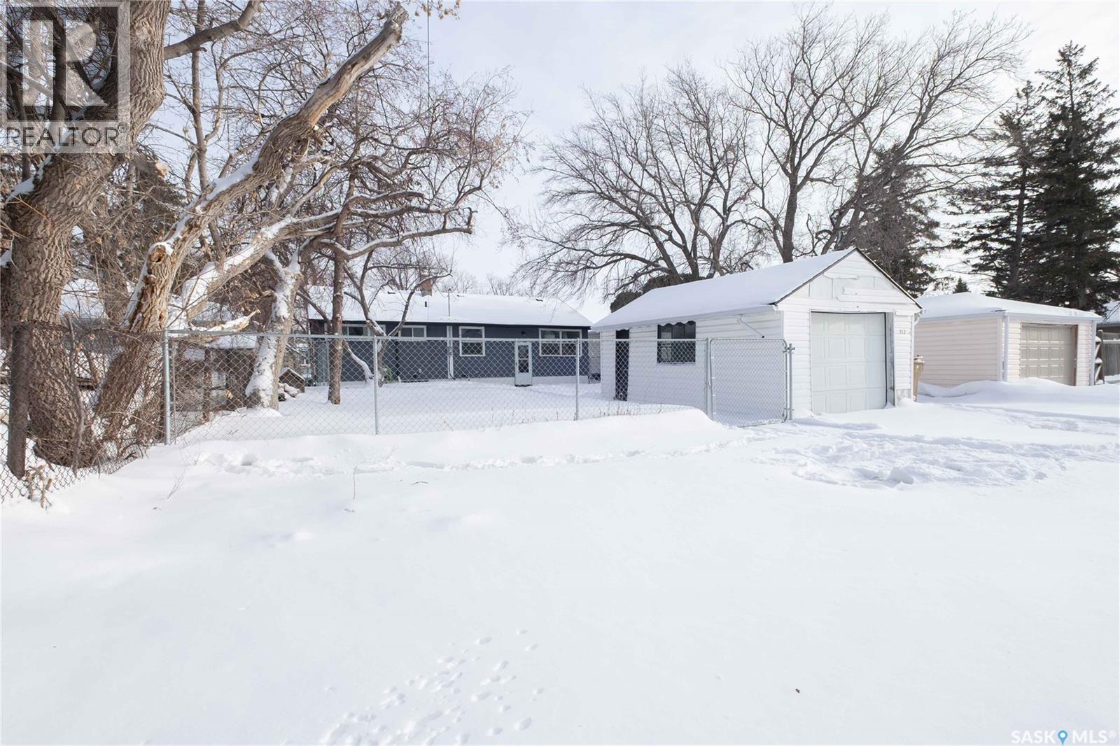 Single Family House Bungalow for Sale in  Empress STREET Regina 
