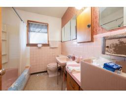 13817 Berg Road, Surrey, BC V3R5L2 Photo 6
