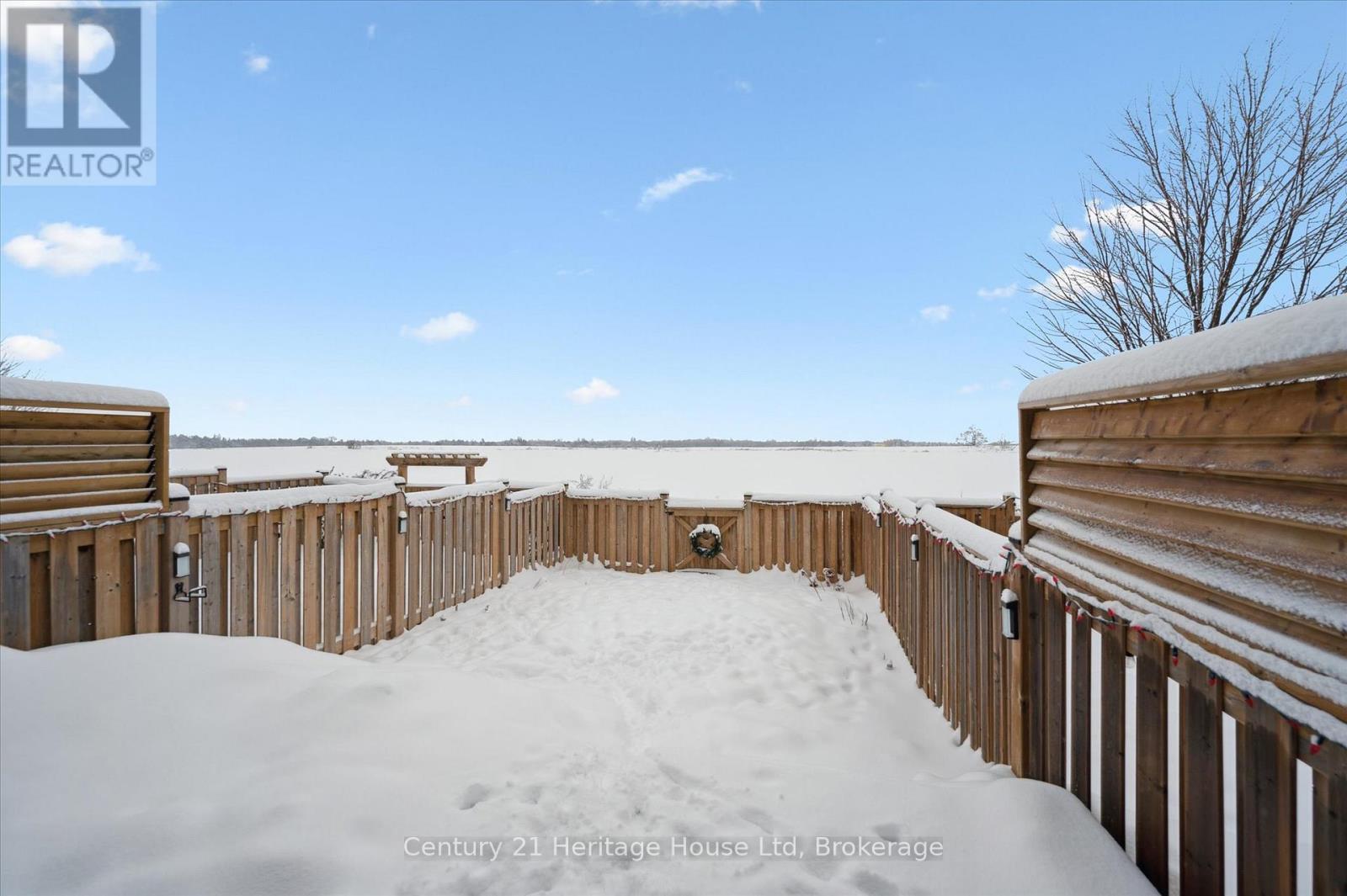 73 COURTNEY STREET, Centre Wellington (Fergus), Ontario