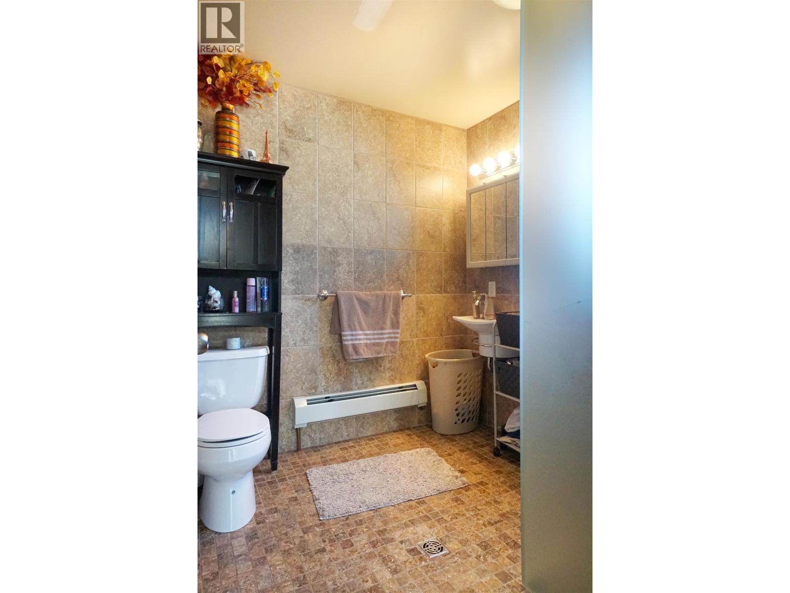 46 CHARLES STREET, Kitimat