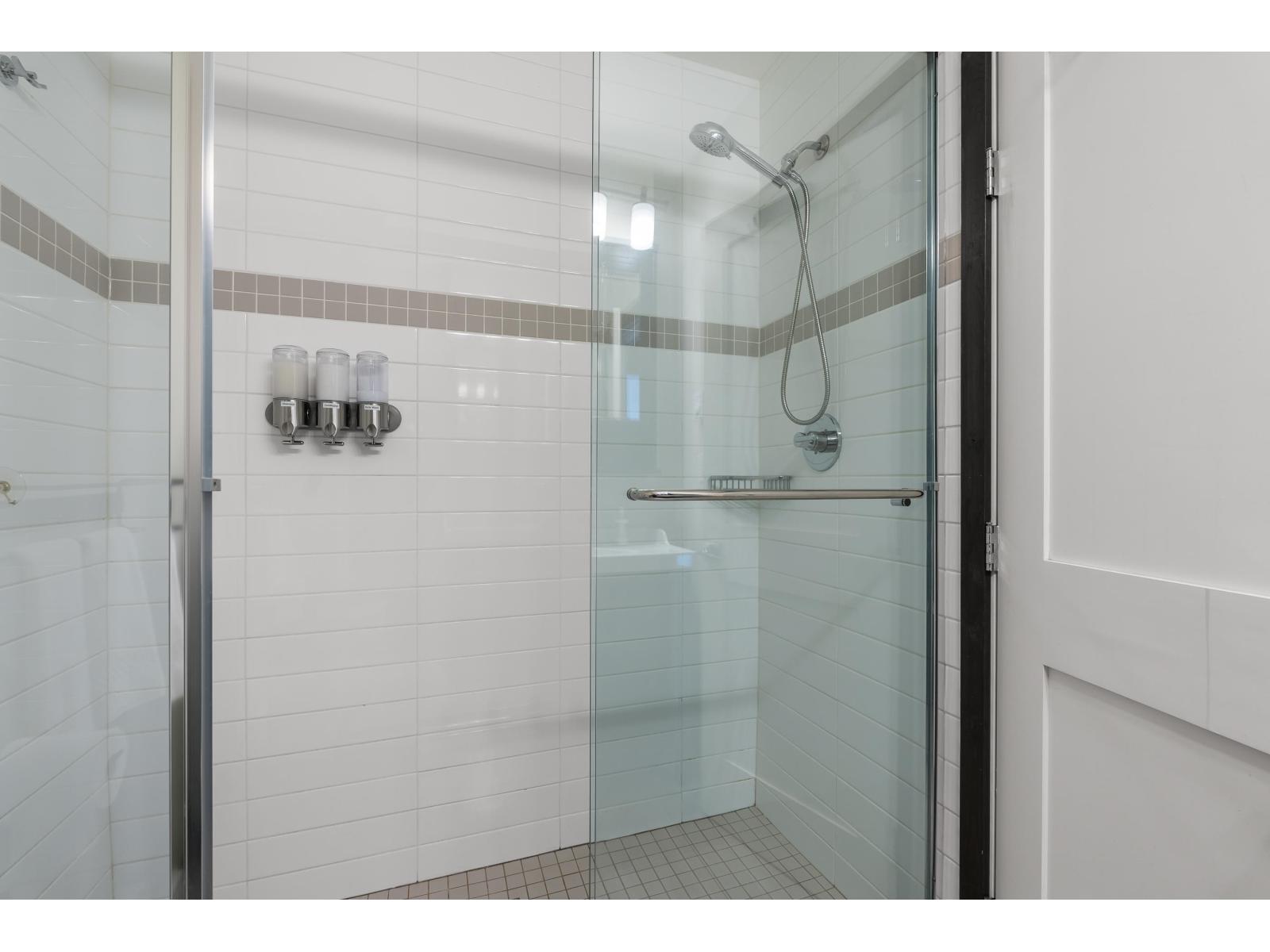 1 20921 SNOWFLAKE CRESCENT, Mission