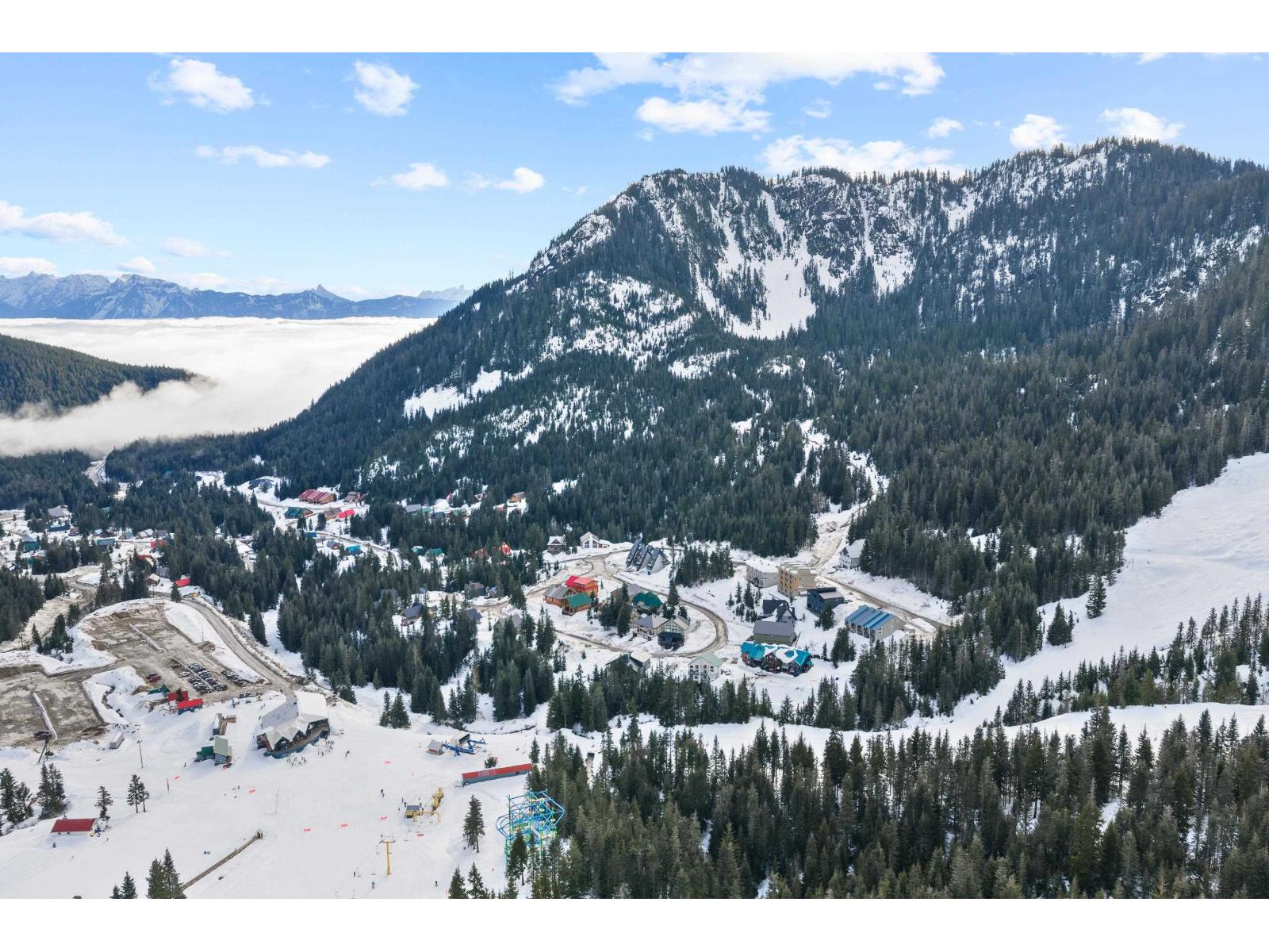 1 20921 SNOWFLAKE CRESCENT, Mission