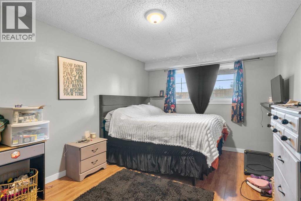 Single Family House Bi-level for Sale in #A   Avenue SE Ogden Calgary 