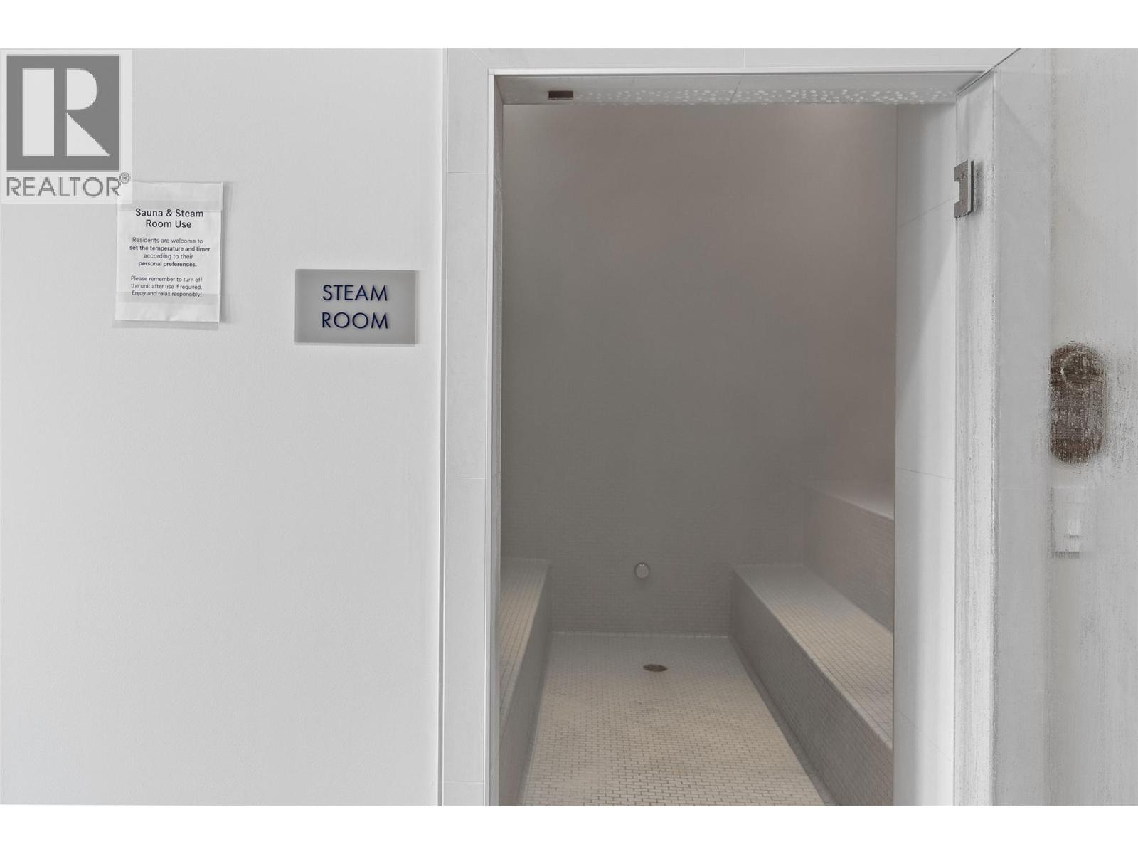 3307 1626 Water Street, Kelowna