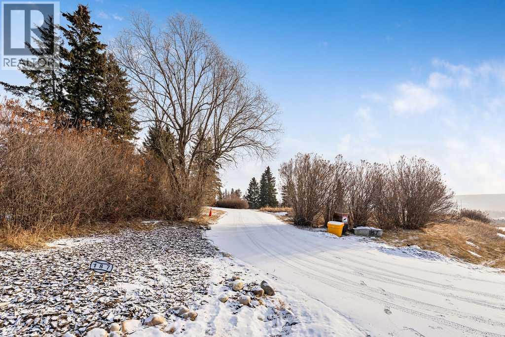 187 SLOPEVIEW DRIVE SW - 27