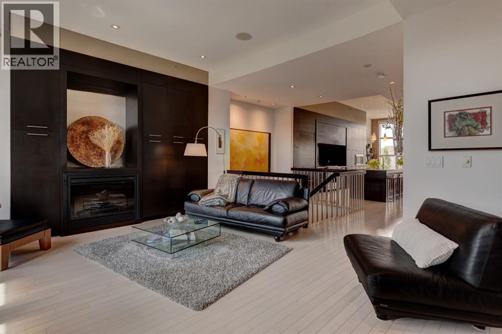 Single Family House for Sale in  Aspen Meadows Hill SW Aspen Woods Calgary 