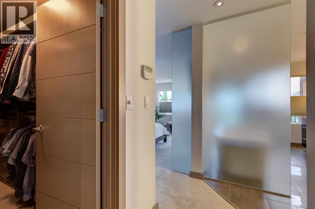 Single Family House for Sale in  Aspen Meadows Hill SW Aspen Woods Calgary 