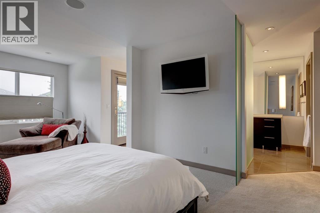 Single Family House for Sale in  Aspen Meadows Hill SW Aspen Woods Calgary 