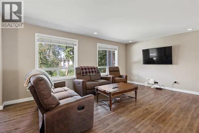759 McClure Road - 36