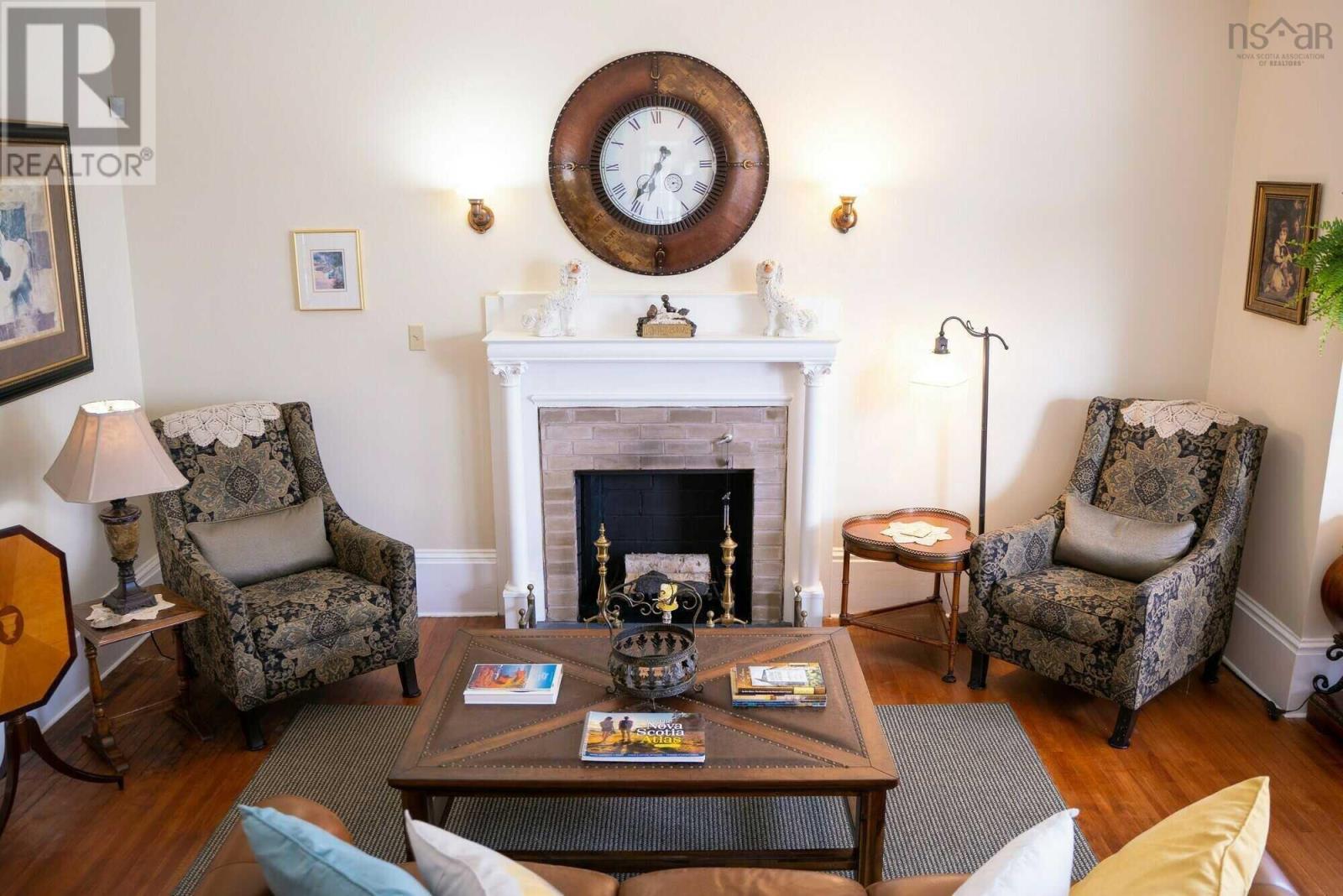 68 Front Street - Photo 5 of 20, Pictou, Nova Scotia