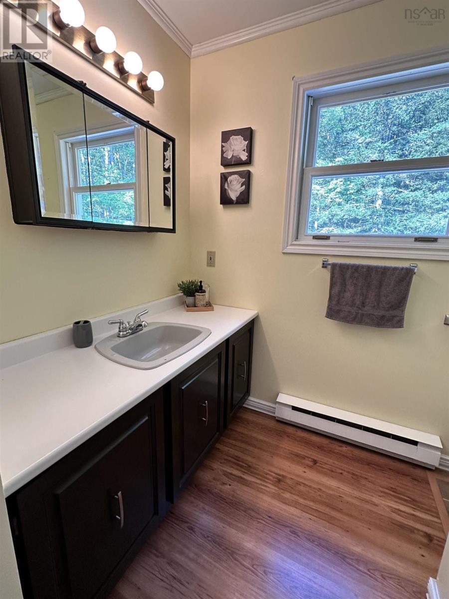 Property 15 of 25 of 41 JAMES Street