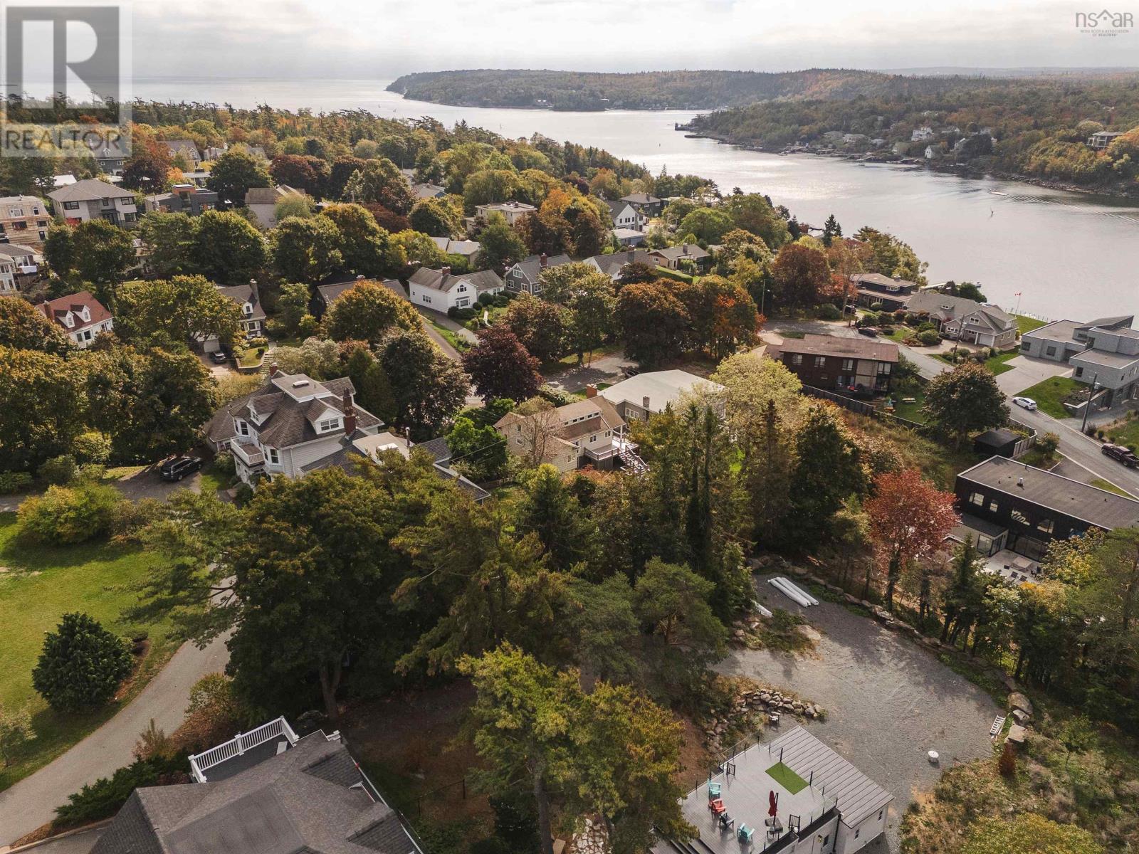 Property 32 of 48 of 5845 Inglewood Drive