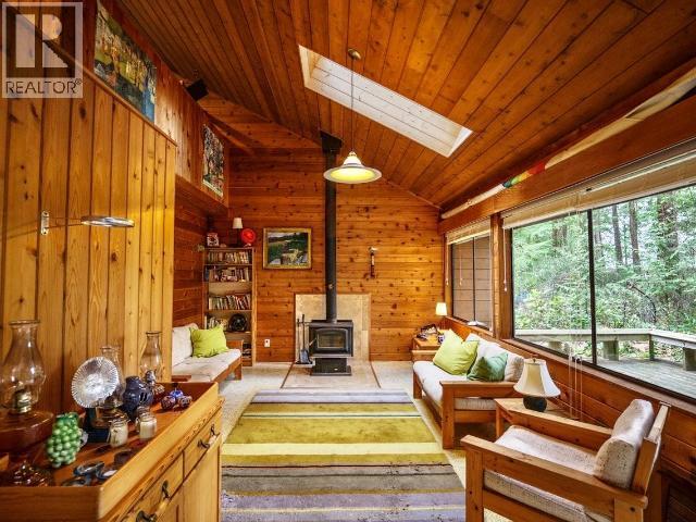 963 SPILSBURY DRIVE, Savary Island