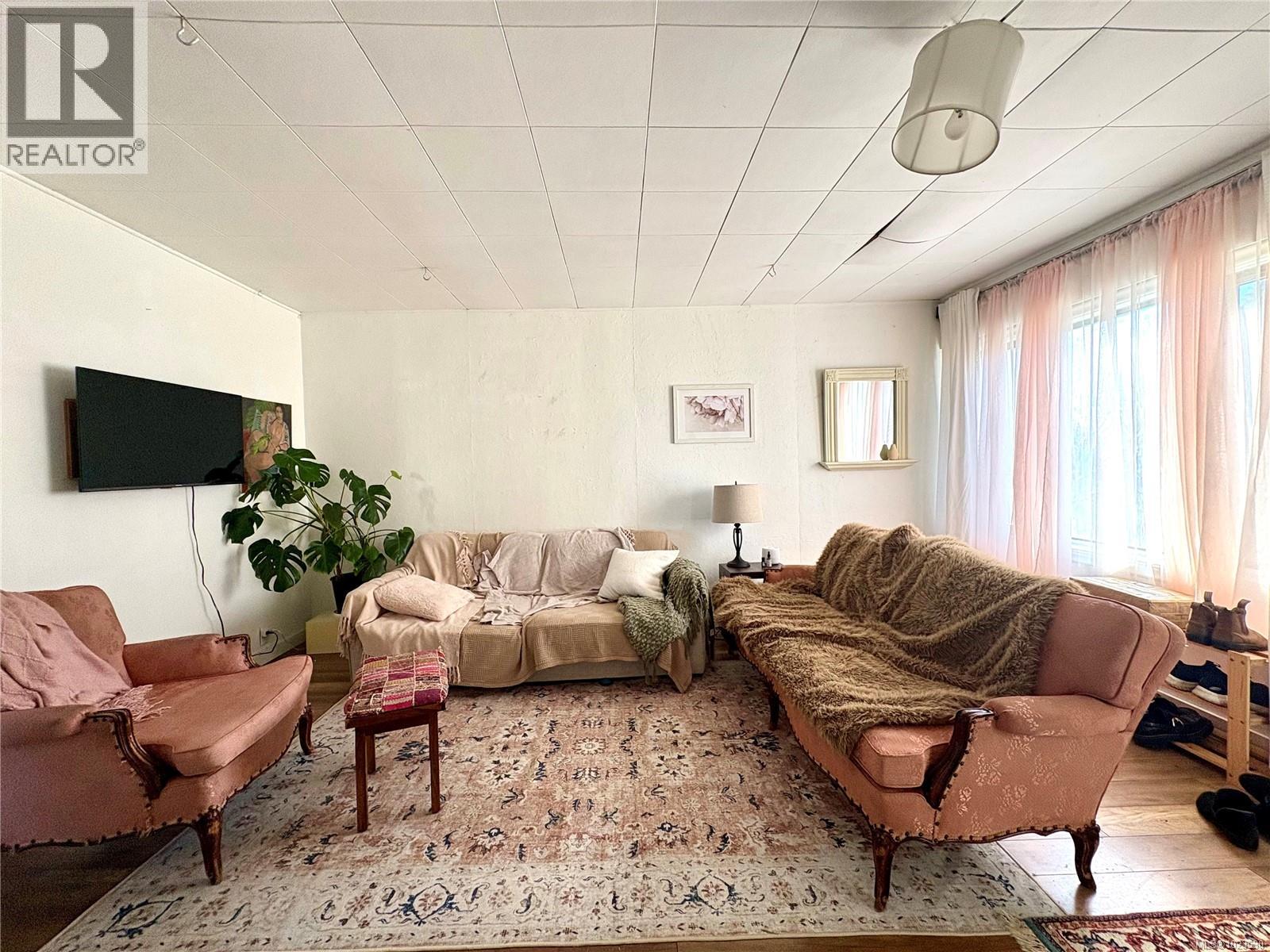 115 Haliburton St, Nanaimo