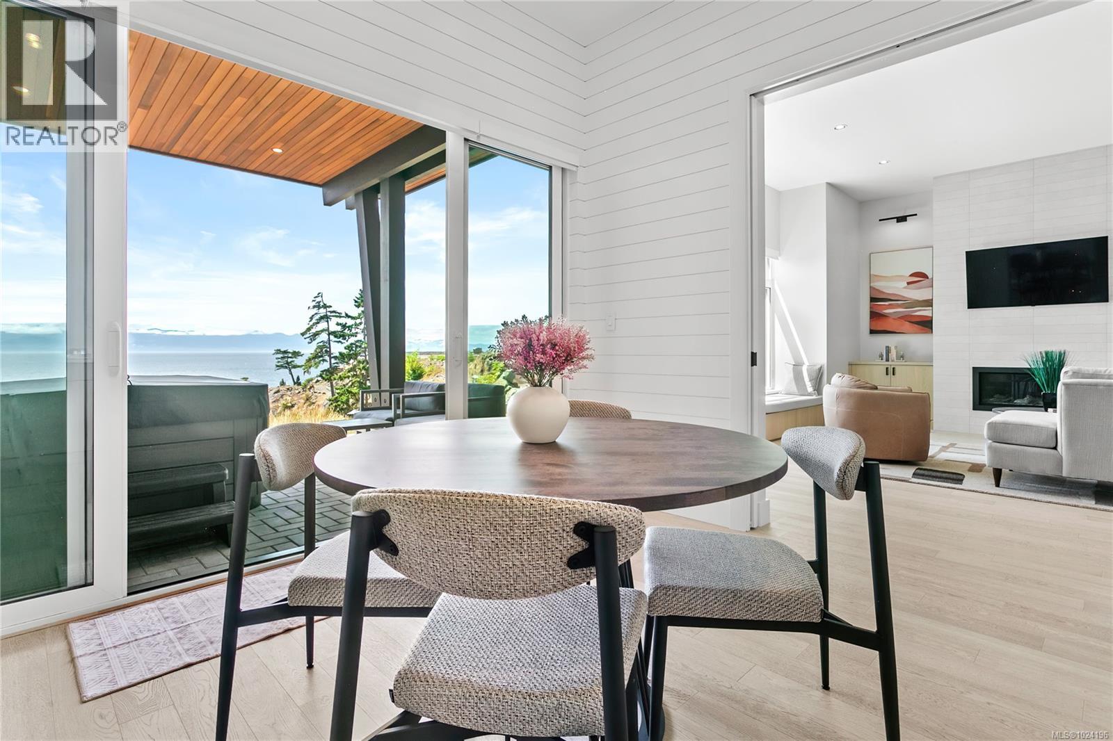 7510 Ocean Park Pl, Sooke