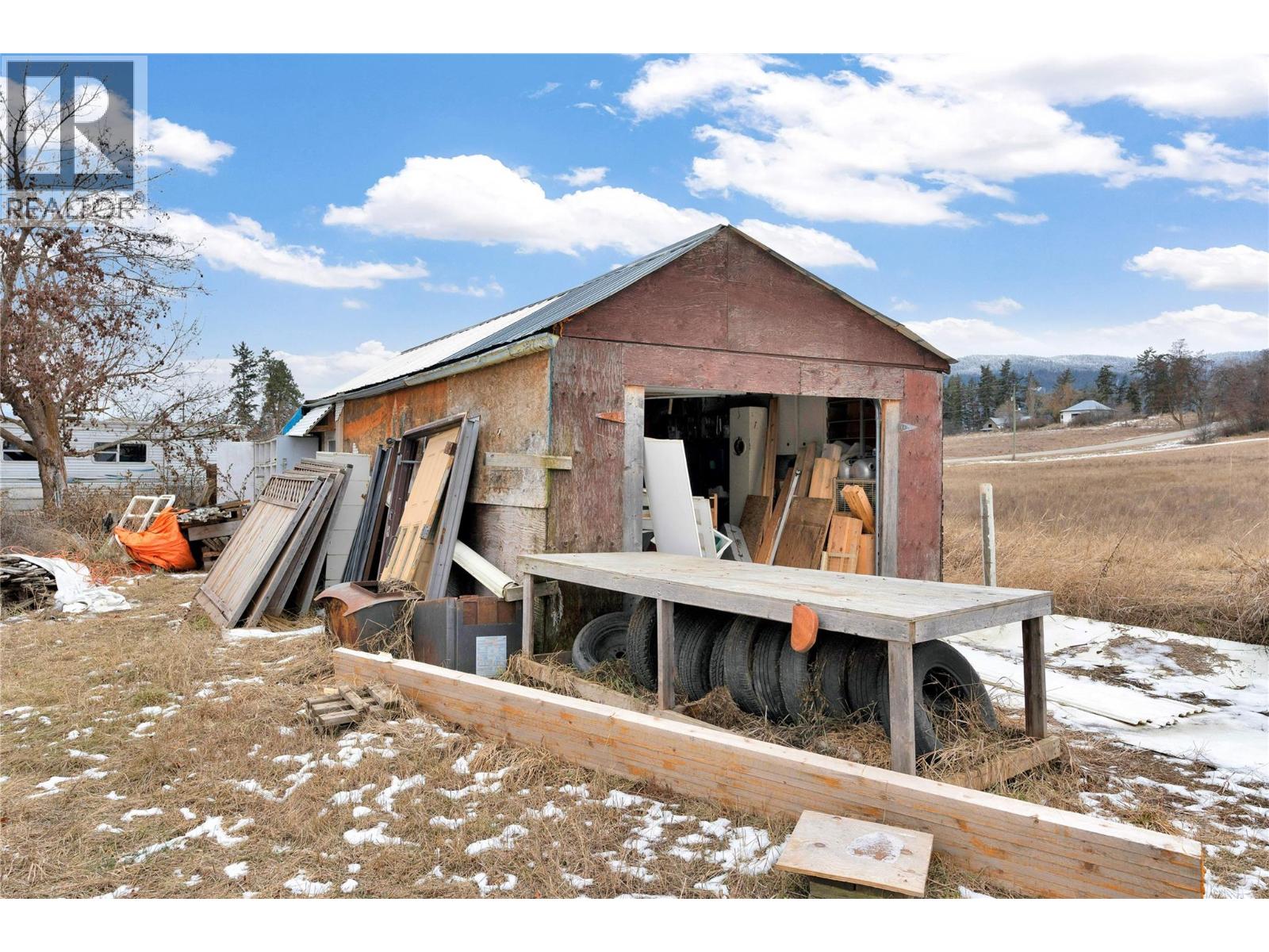 4010 Dodds Road, Armstrong