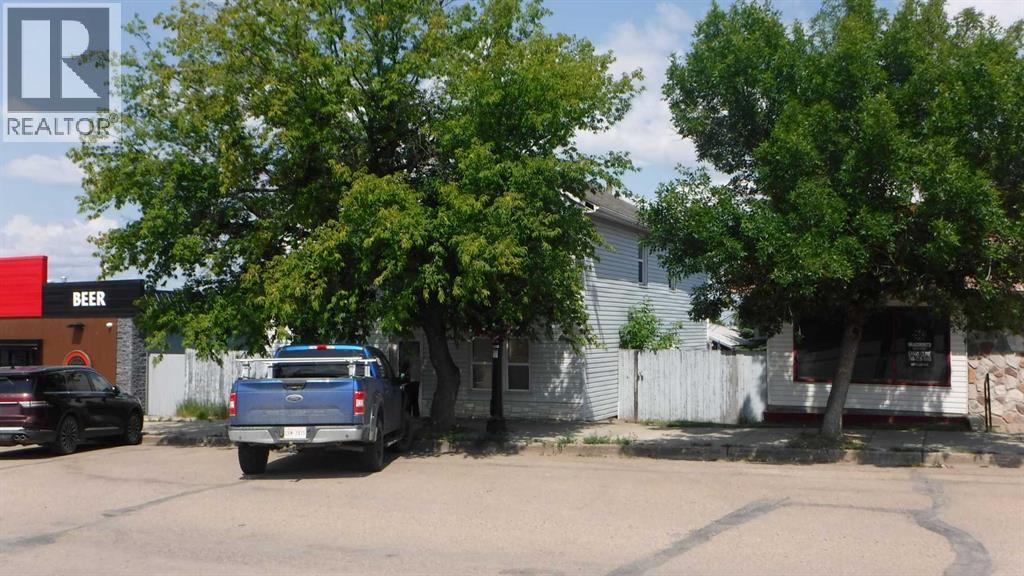 5013 50 Avenue - Photo 2 of 22, Valleyview, Alberta