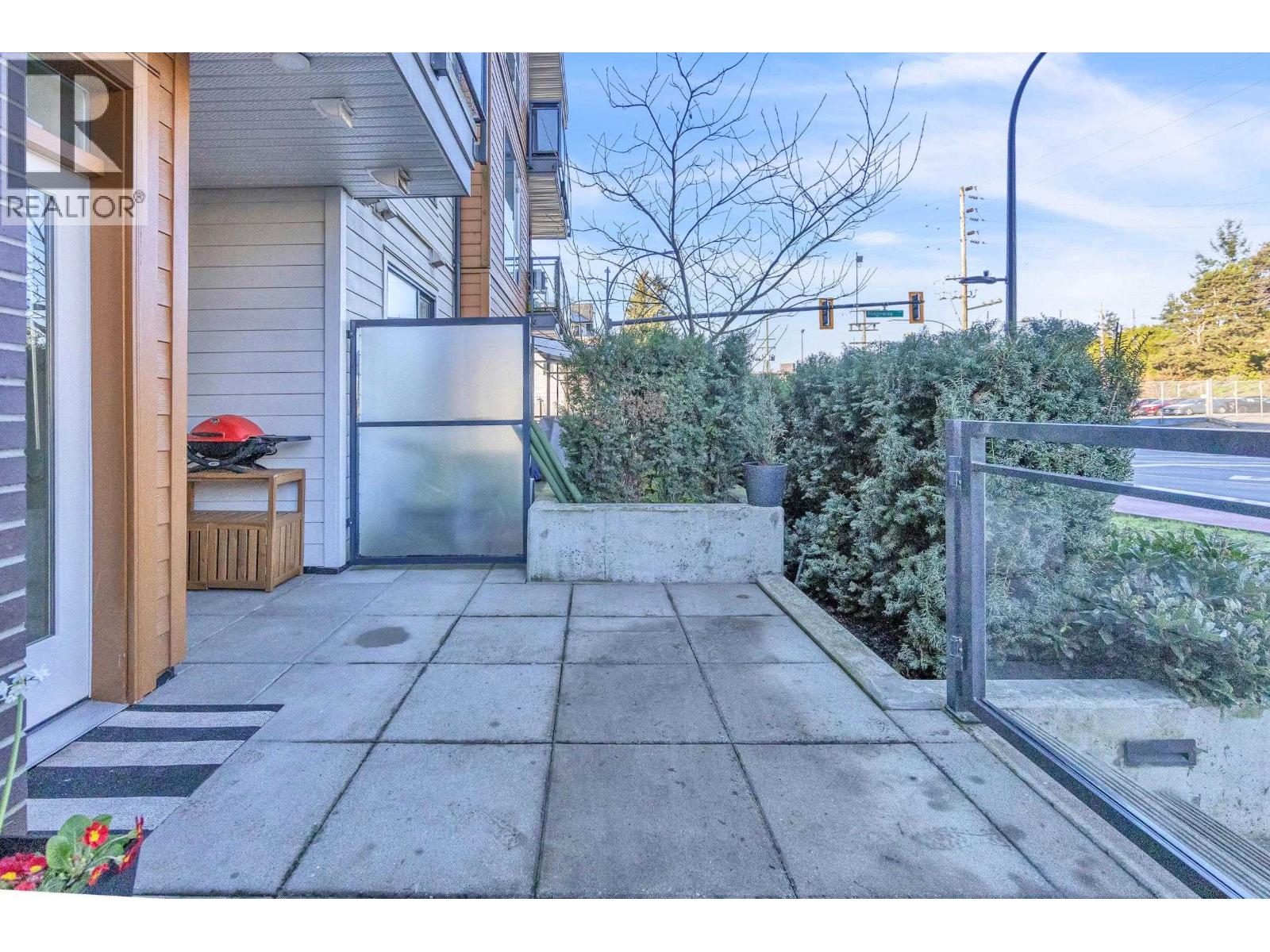108 615 E 3RD STREET, North Vancouver