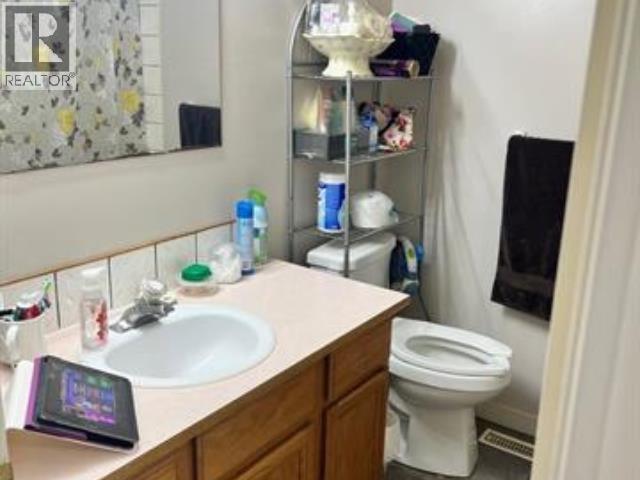 5693 PORPOISE BAY ROAD, Sechelt