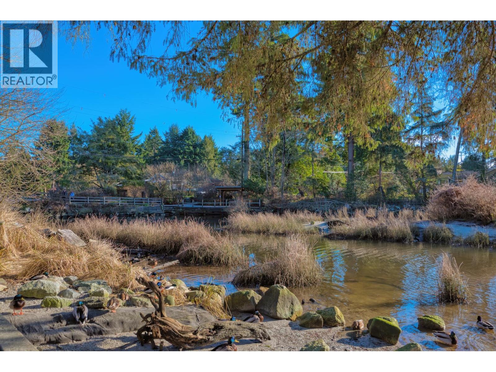 5693 PORPOISE BAY ROAD, Sechelt