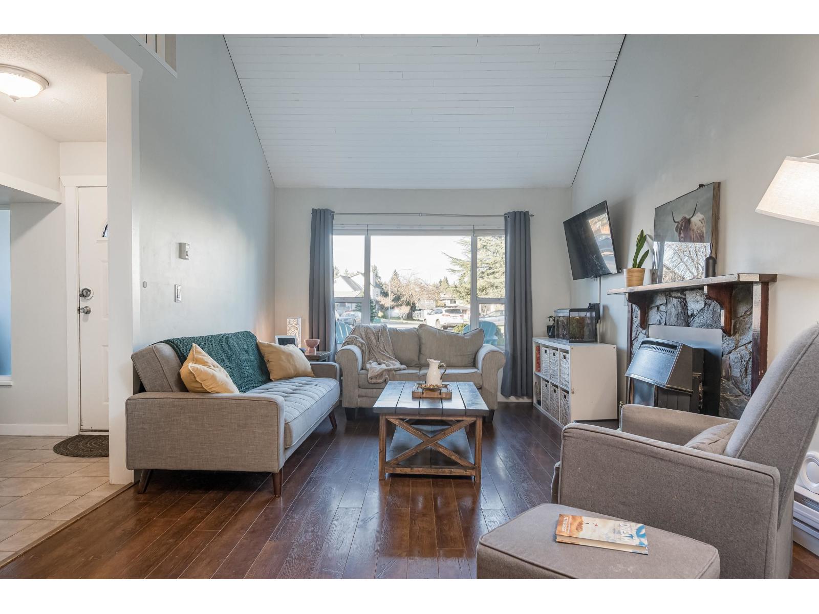 2118 WINSTON COURT, Langley