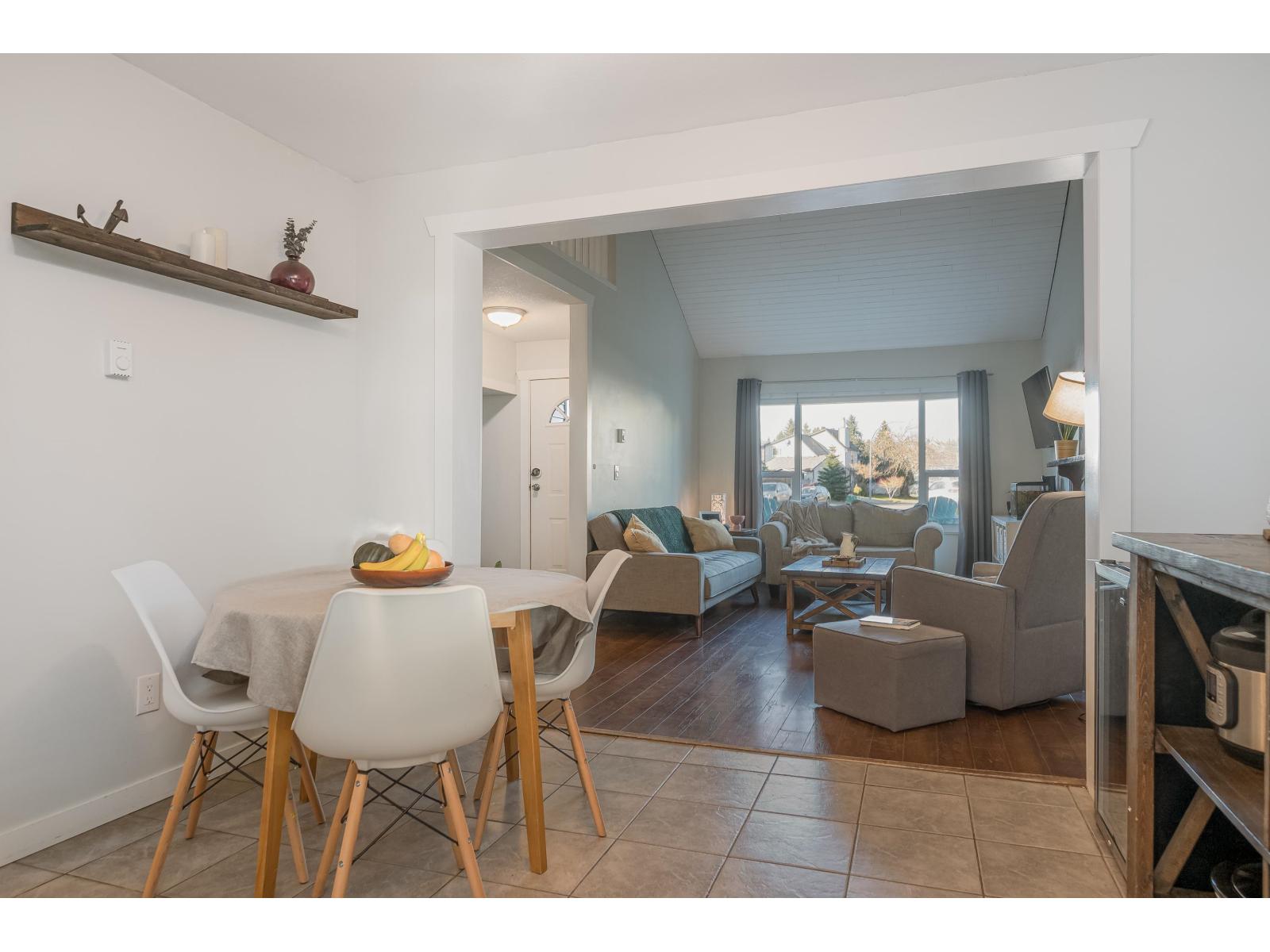 2118 WINSTON COURT, Langley