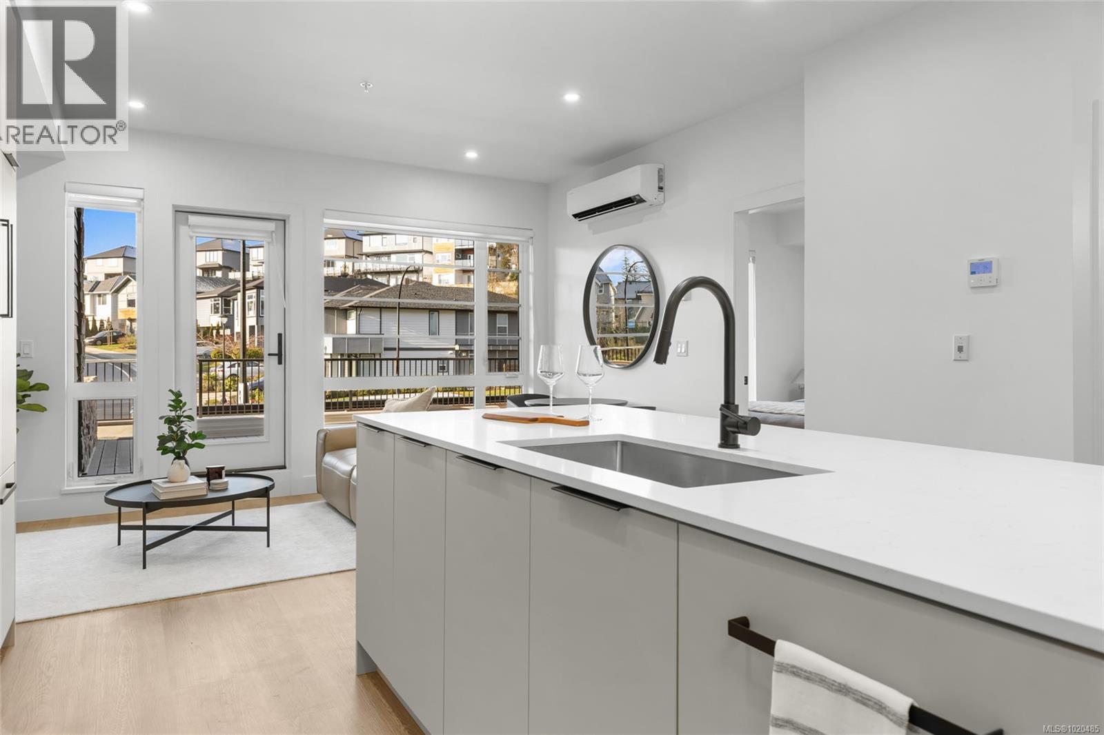 316 2341 Bear Mountain Parkway, Langford