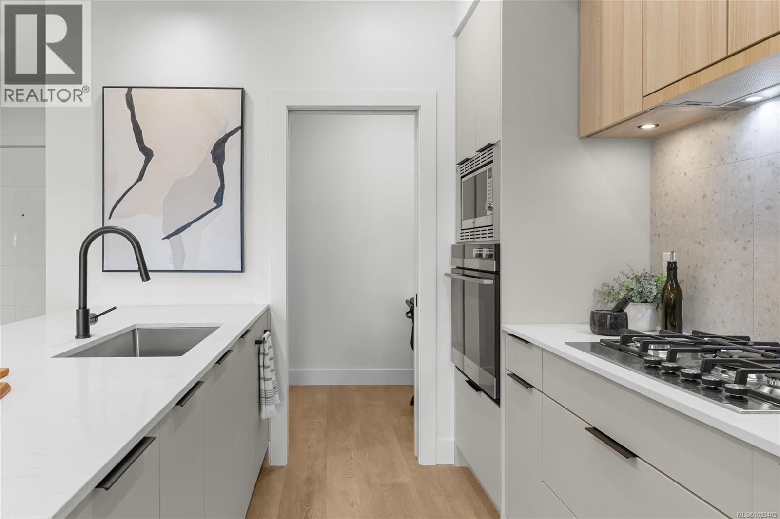 316 2341 Bear Mountain Parkway, Langford