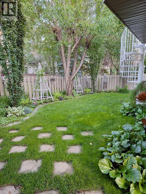 Single Family House Bungalow for Sale in  Sierra Morena Boulevard SW Signal Hill Calgary 
