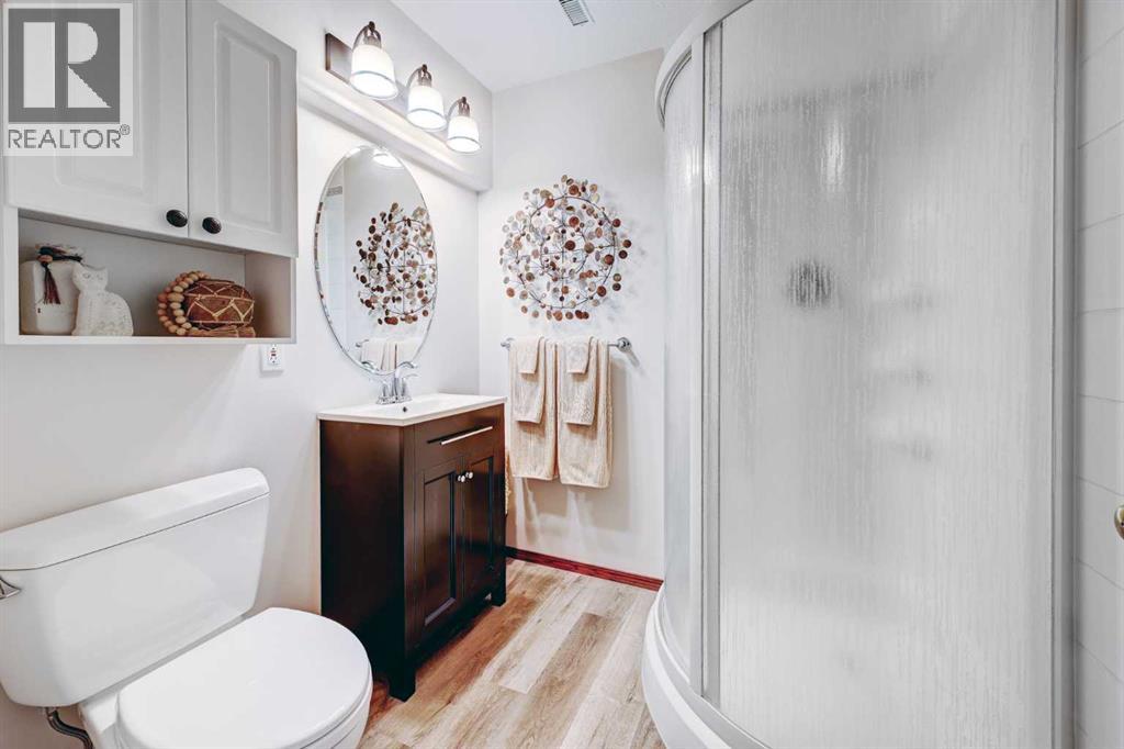 Single Family House Bungalow for Sale in  Sierra Morena Boulevard SW Signal Hill Calgary 