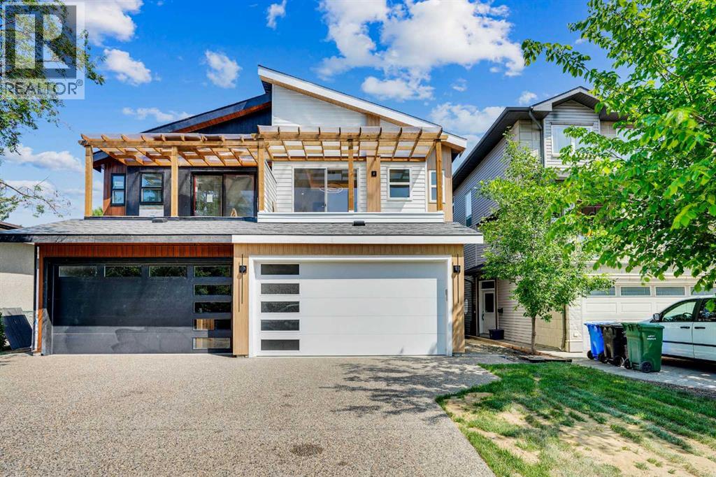 Single Family House for Sale in   Avenue Winston Heights/Mountview Calgary 