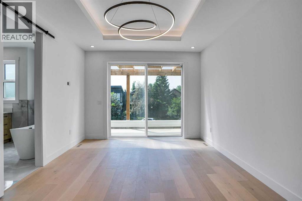 Single Family House for Sale in   Avenue Winston Heights/Mountview Calgary 