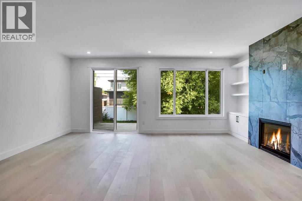 Single Family House for Sale in   Avenue Winston Heights/Mountview Calgary 