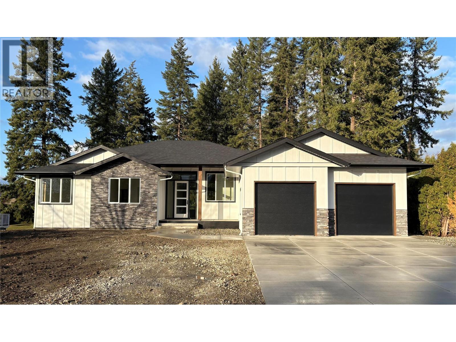  2520 Golf View Crescent, Blind Bay