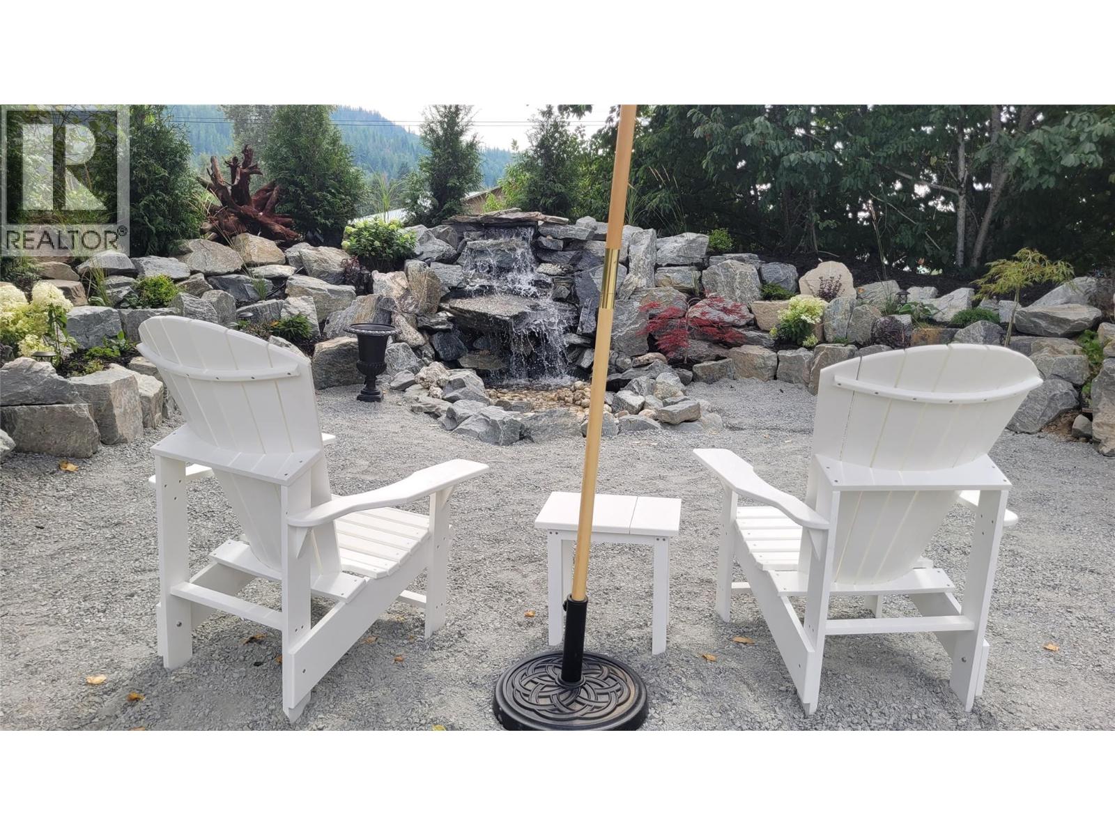  7704 97A Highway, Mara