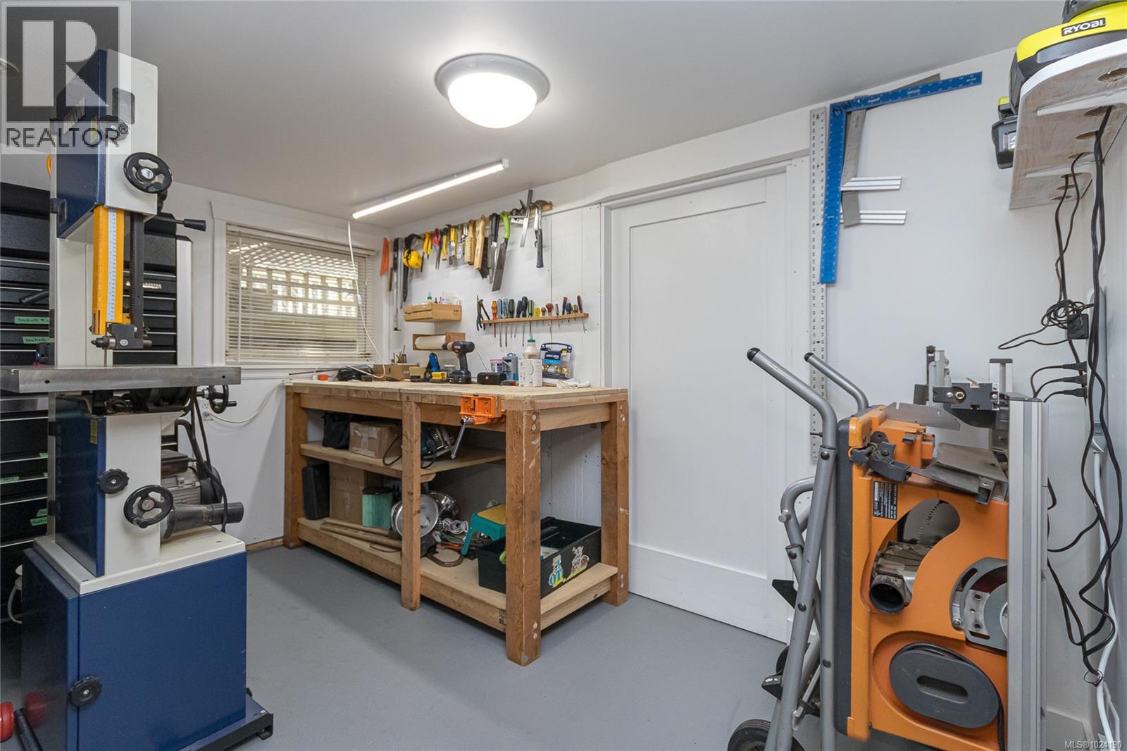 2169 McNeill Ave, Oak Bay