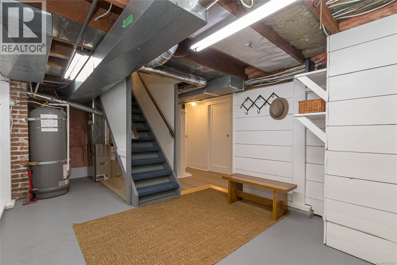 2169 McNeill Ave, Oak Bay