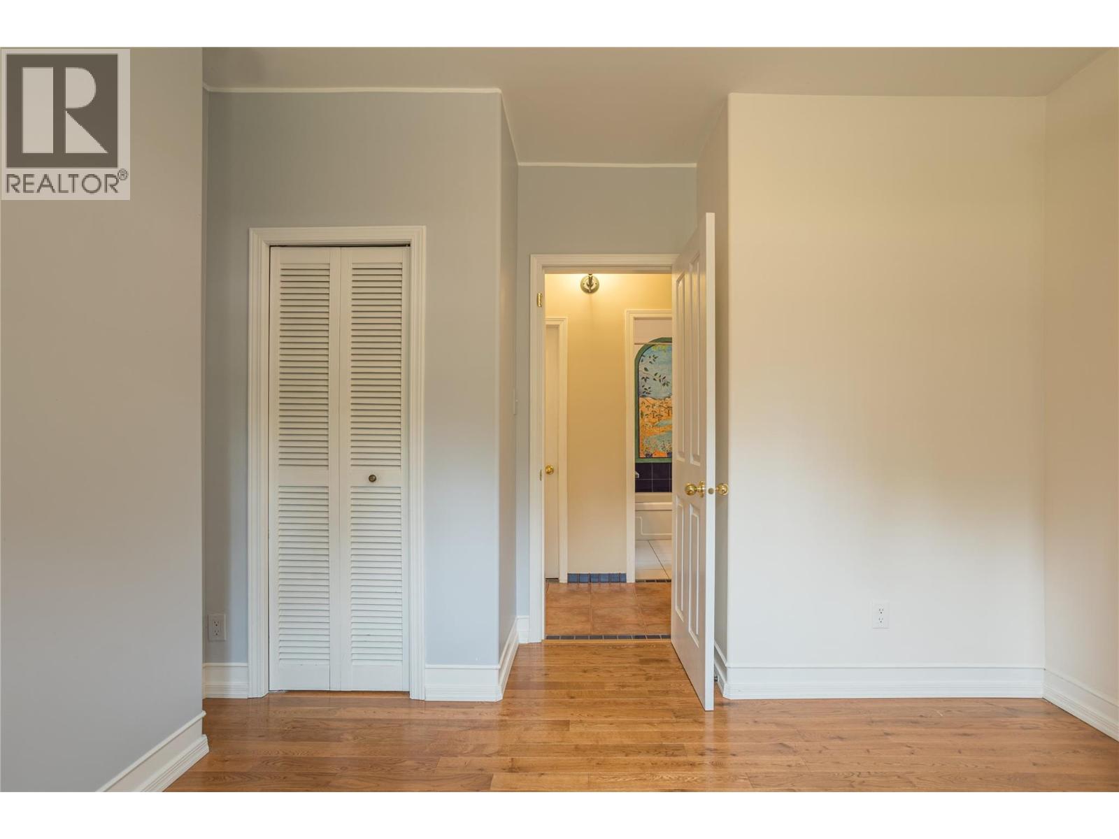  7704 97A Highway, Mara