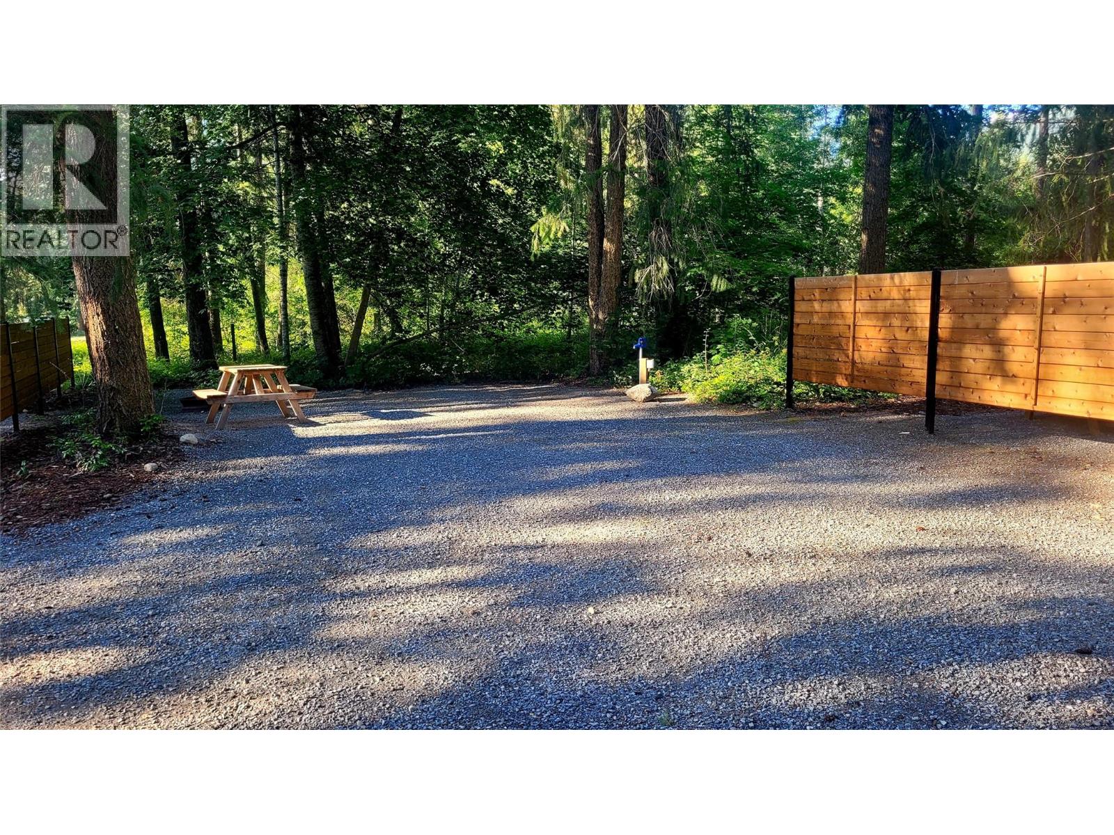  7704 97A Highway, Mara