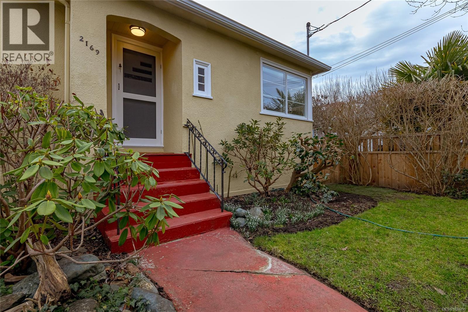 2169 McNeill Ave, Oak Bay