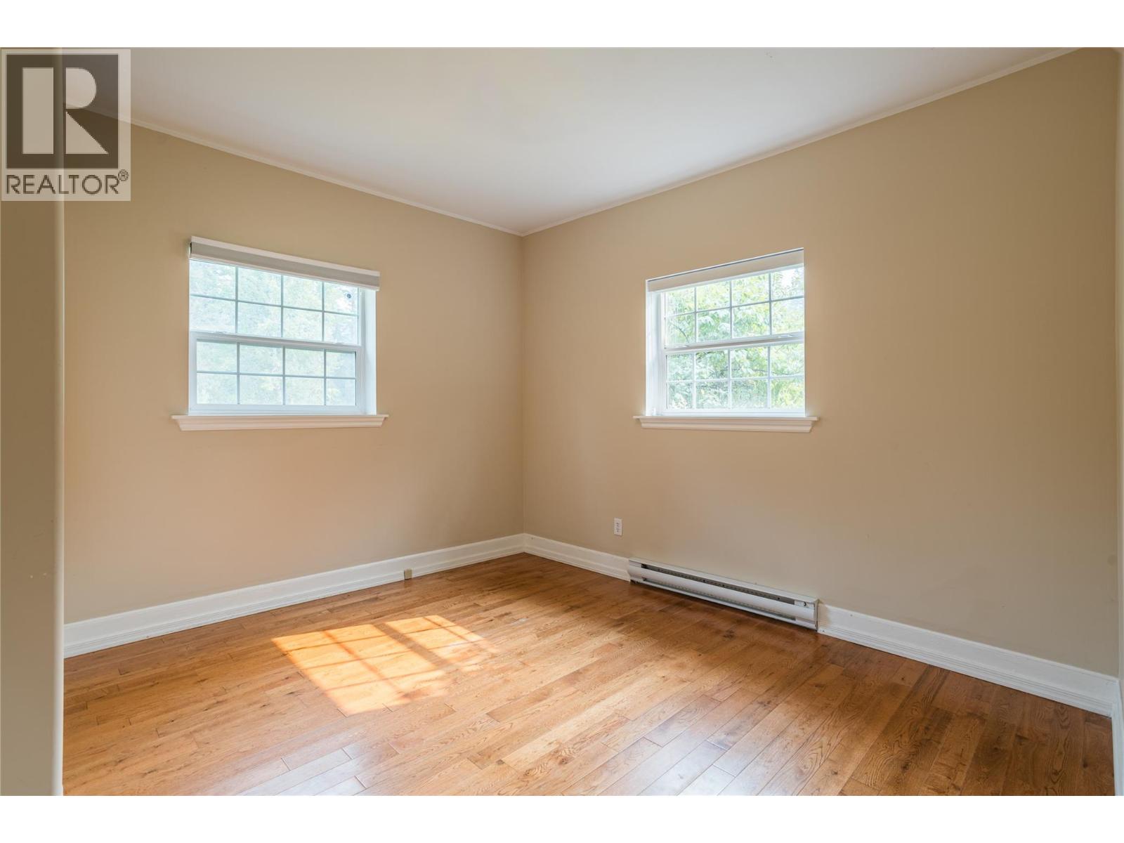  7704 97A Highway, Mara