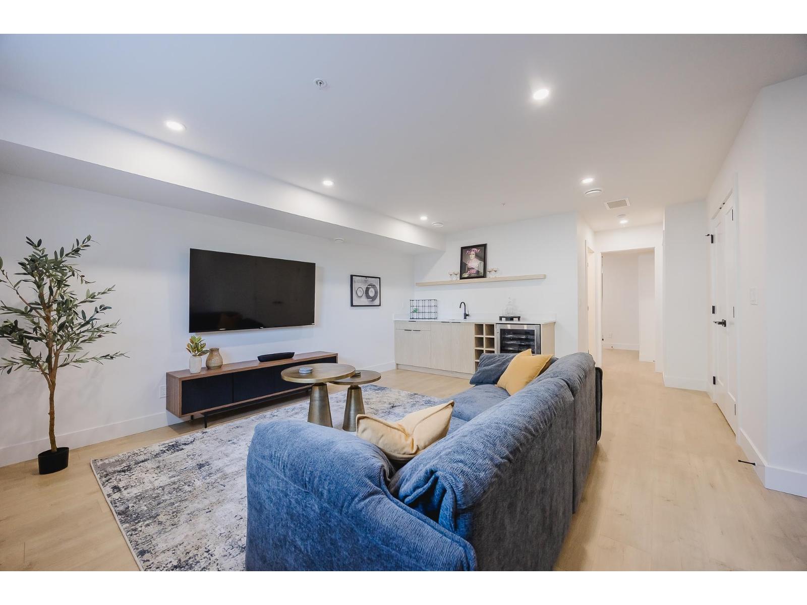 19767 75B AVENUE, Langley