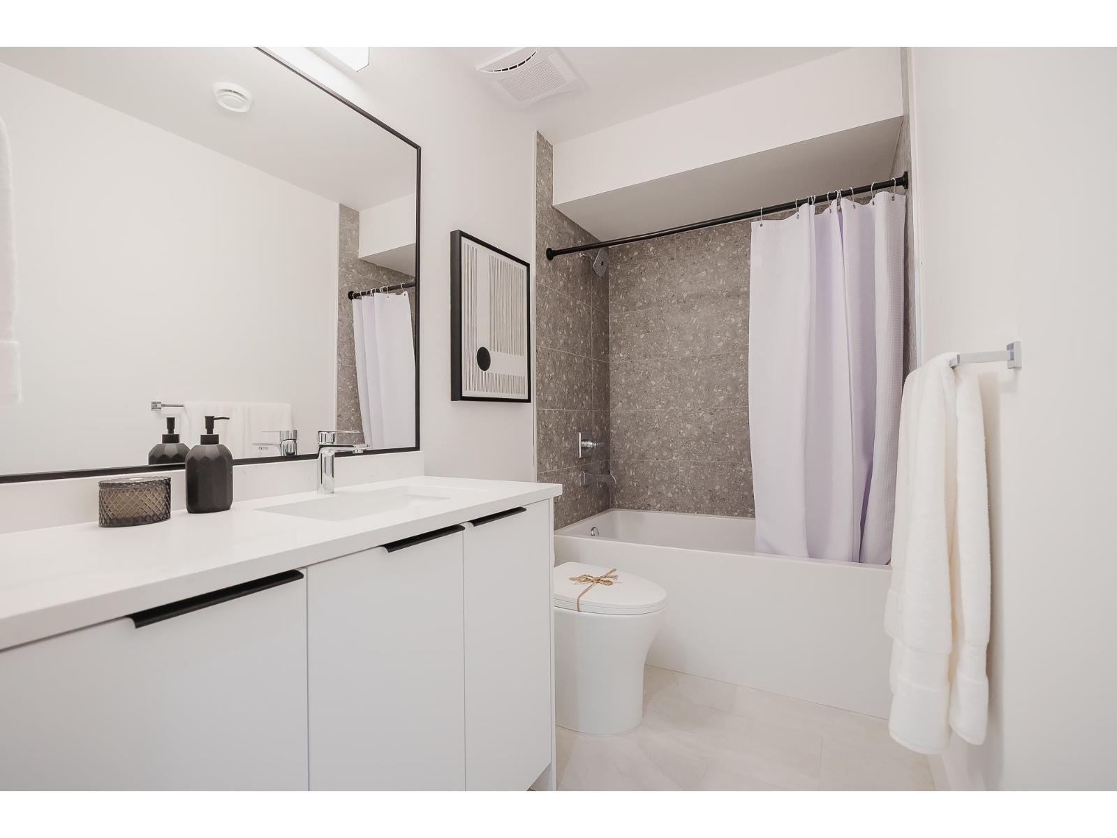 19767 75B AVENUE, Langley