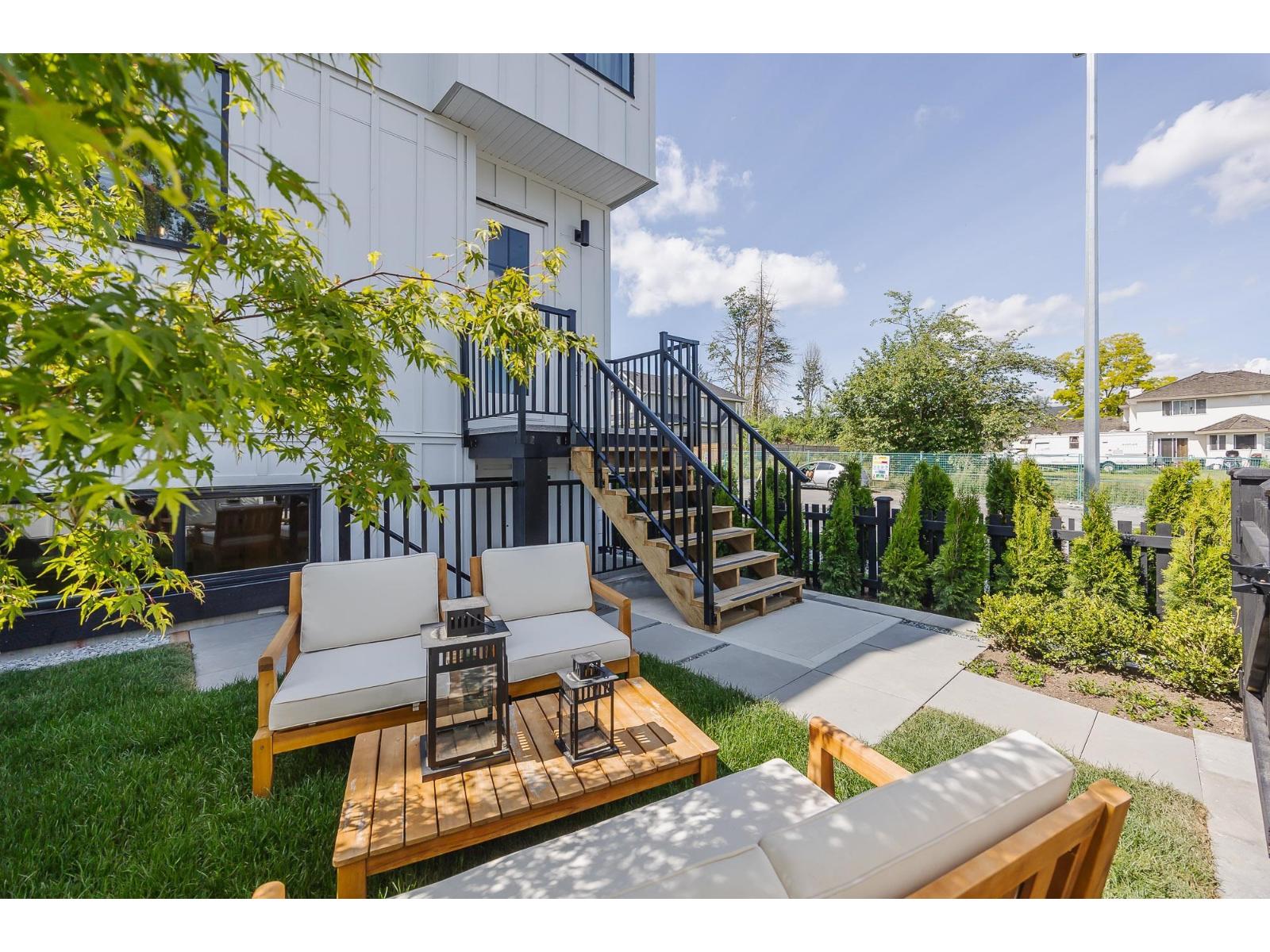 19767 75B AVENUE, Langley